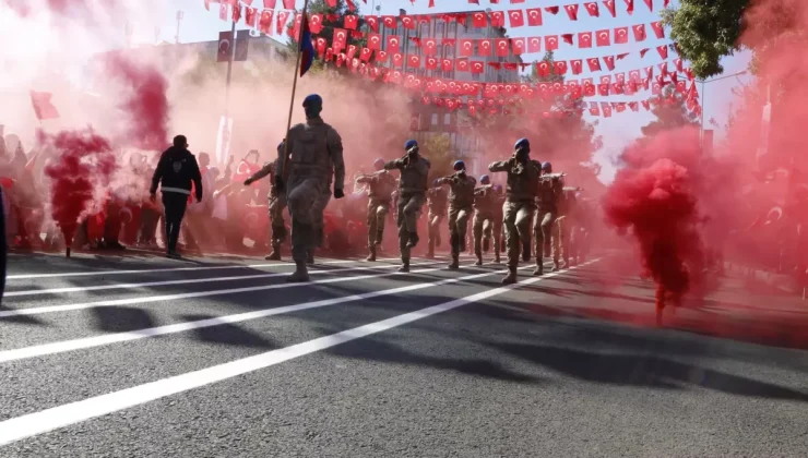 Doğu ve Güneydoğu’da ‘Cumhuriyet’ coşkusu